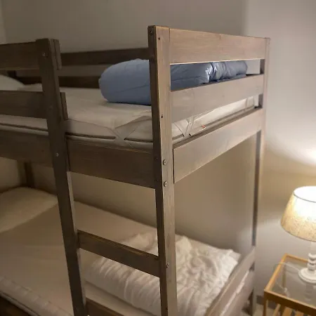 Au Bout Du Monde * Hastiere-par-dela